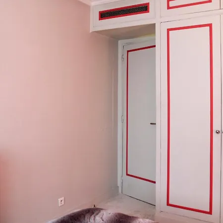 Bright 2 Steps From The Eiffel Tower *