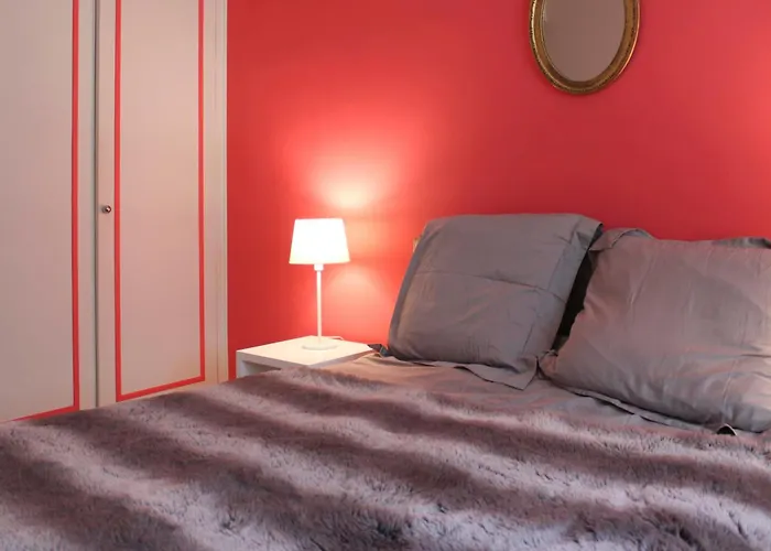 Bright 2 Steps From The Eiffel Tower * パリ