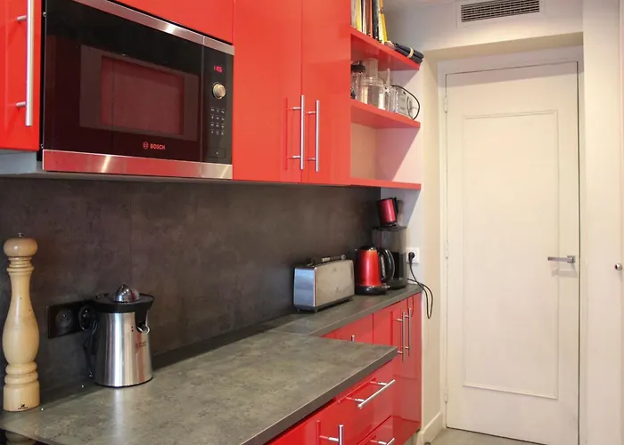 Bright 2 Steps From The Eiffel Tower パリ